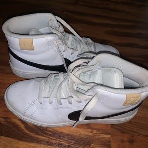 Size 7.5 Nike Mens Royal Court Mid Shoes